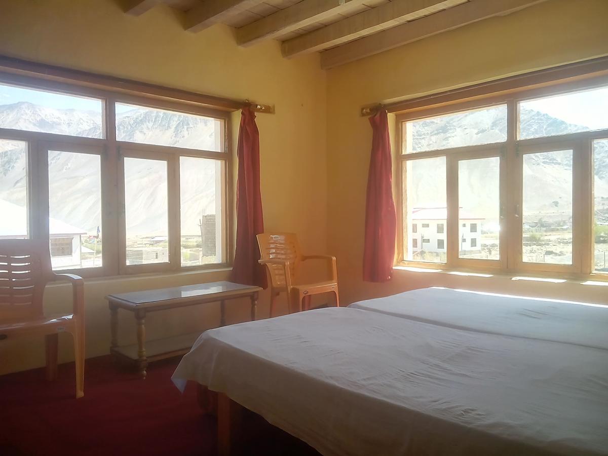 Hotel Rigyal Padam Luaran gambar